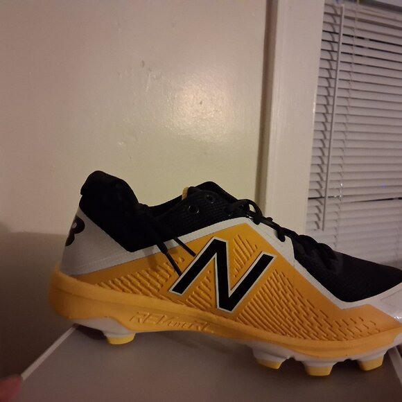 New Balance PL4040Y4 Men\'s Baseball Cleats Size 14M